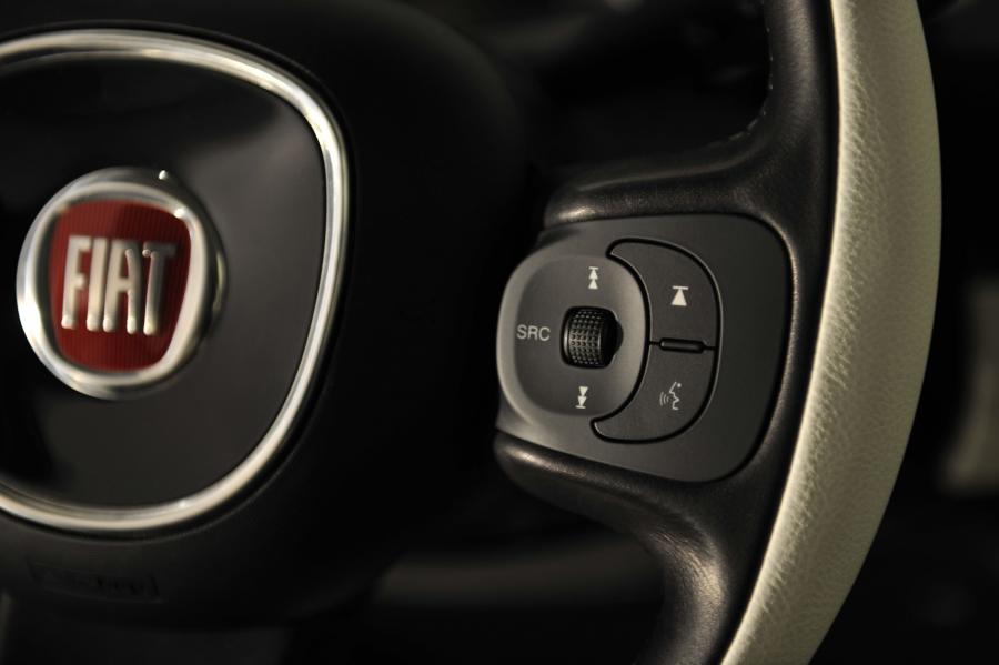  Fiat 500L 2012 года  (фото 66 из 84)